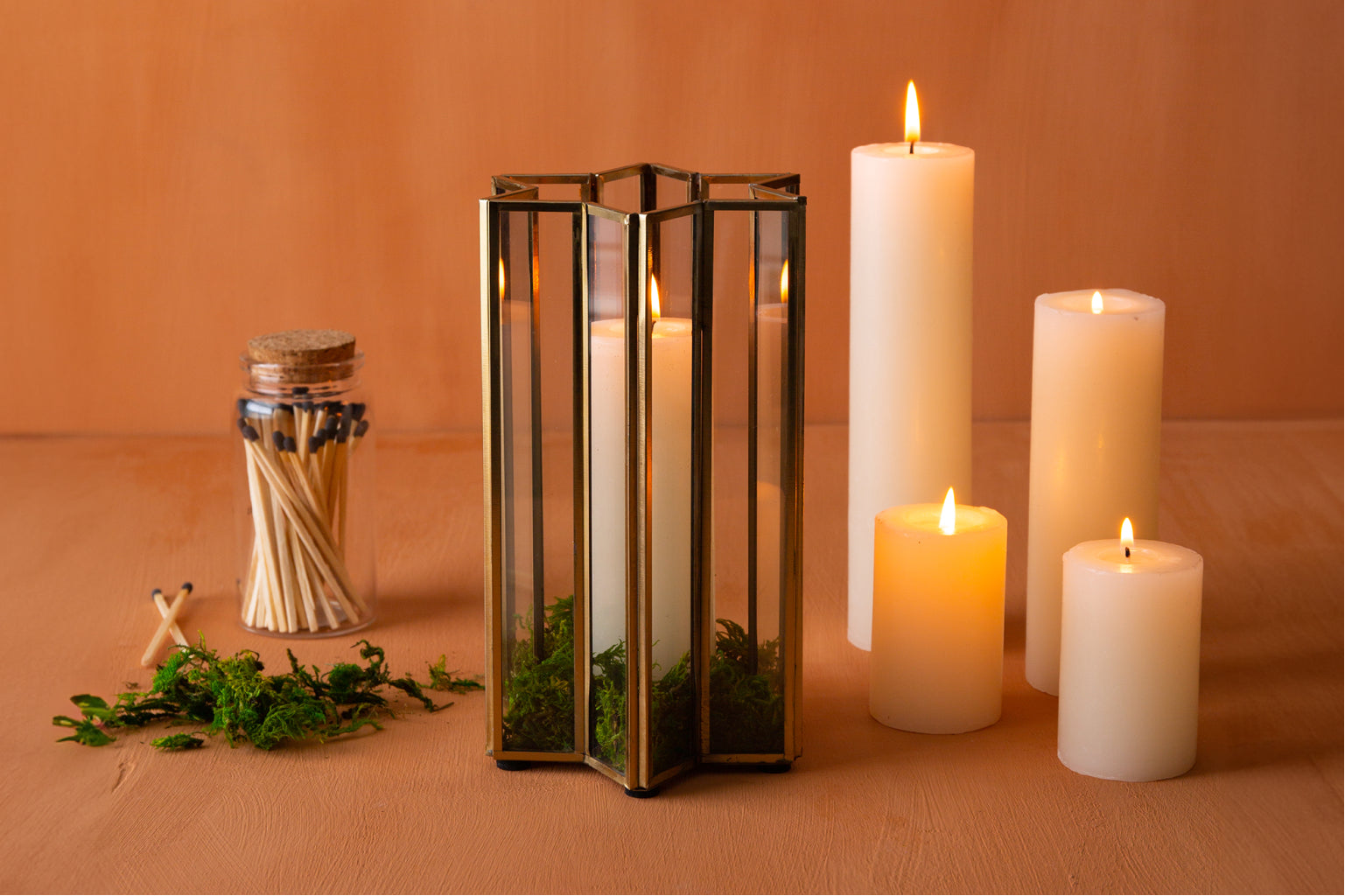 Liora Hurricane Candle Holder